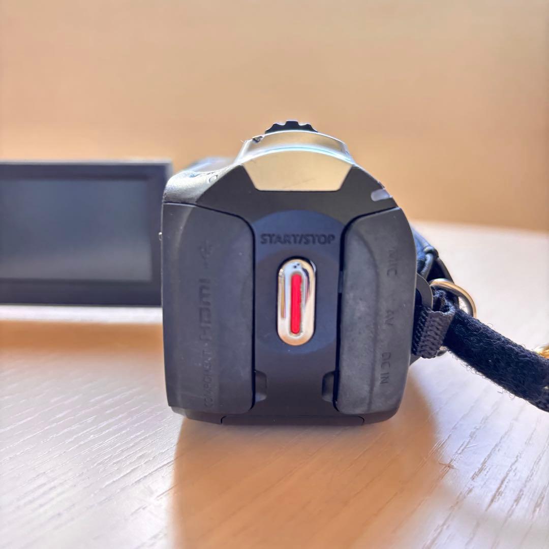 【週末SALE】Canon デジタル ビデオカメラ iVIS HFR10 ズーム
