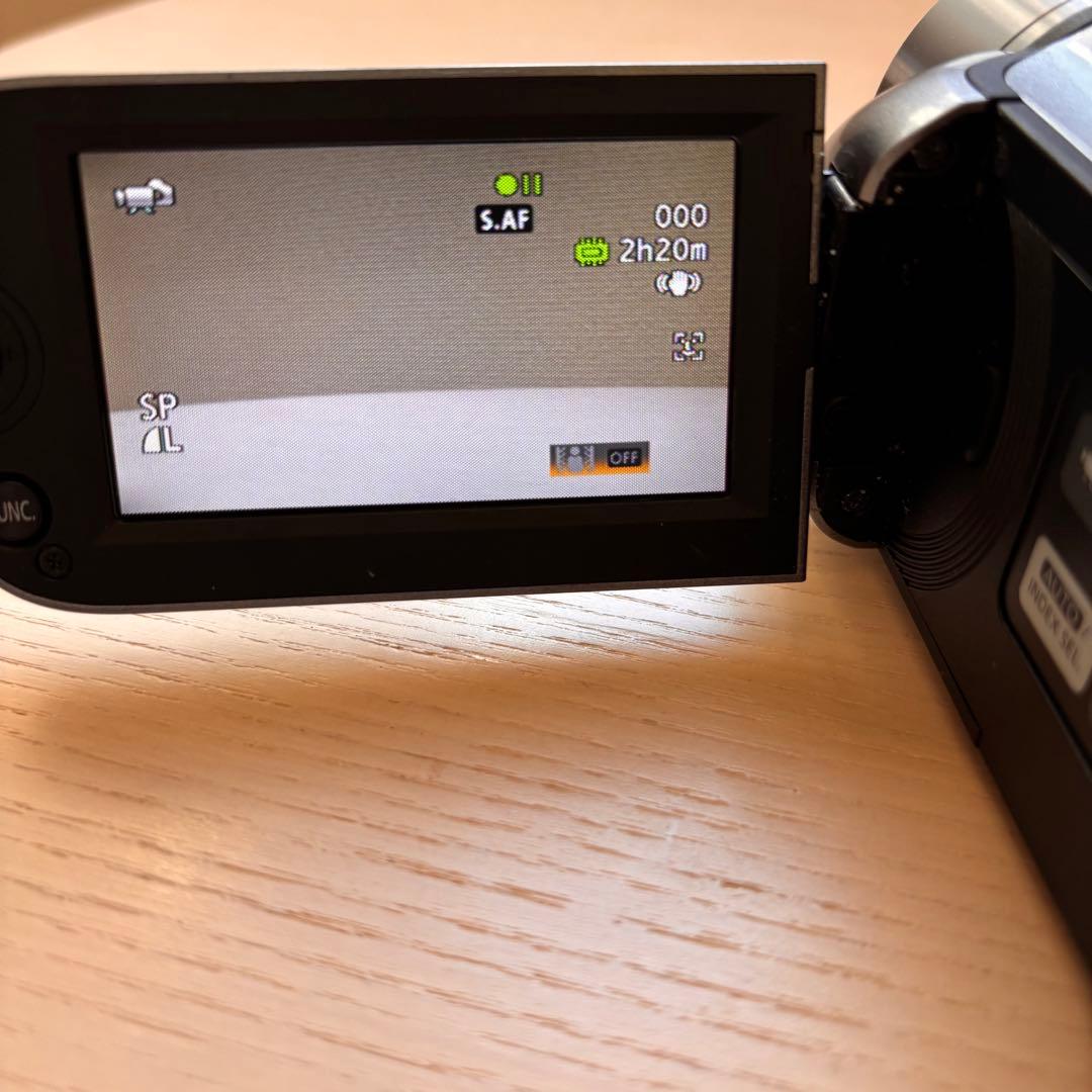 【週末SALE】Canon デジタル ビデオカメラ iVIS HFR10 ズーム