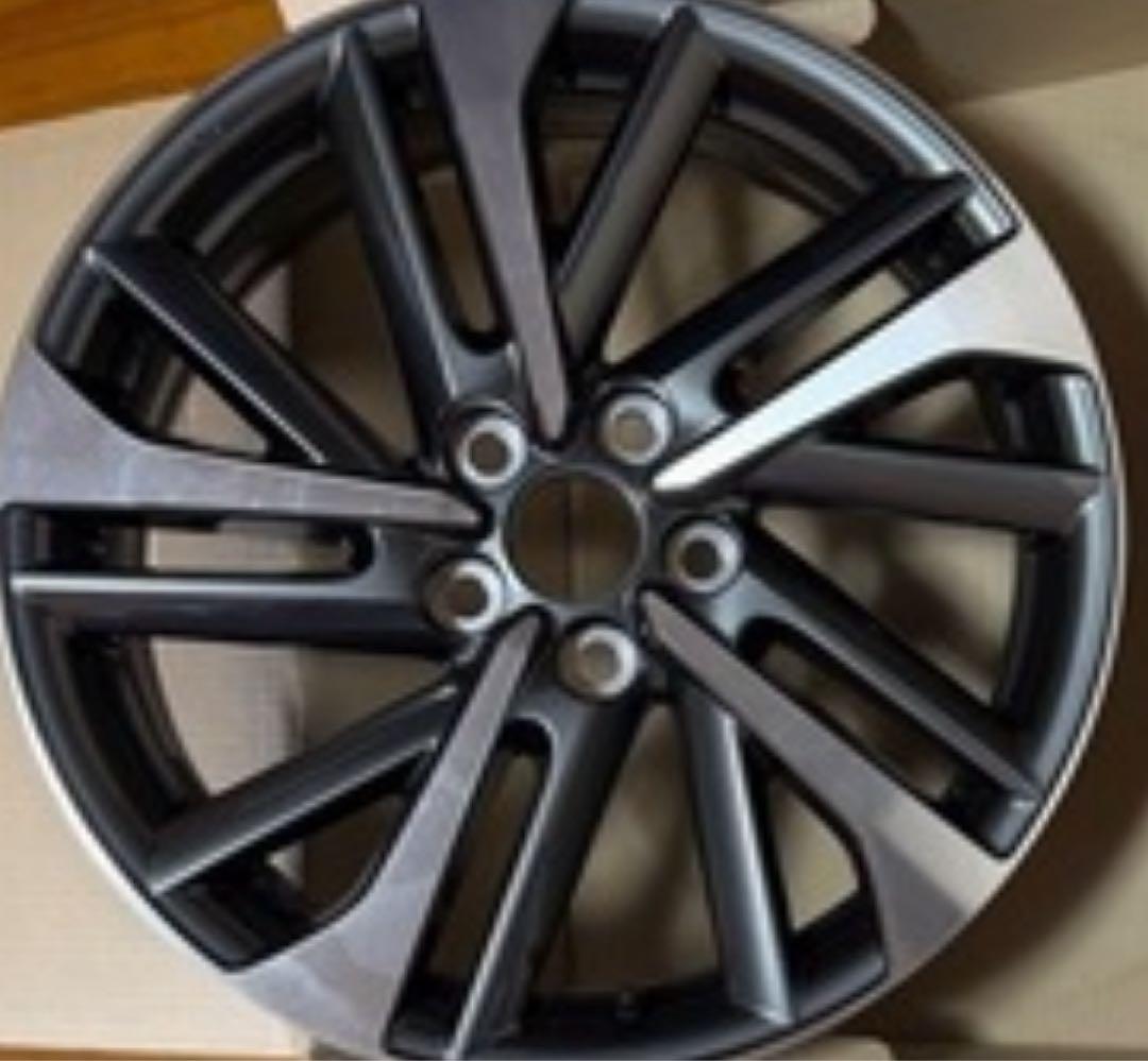 ①新車外し！美品カローラクロス 純正ホイール 18インチ