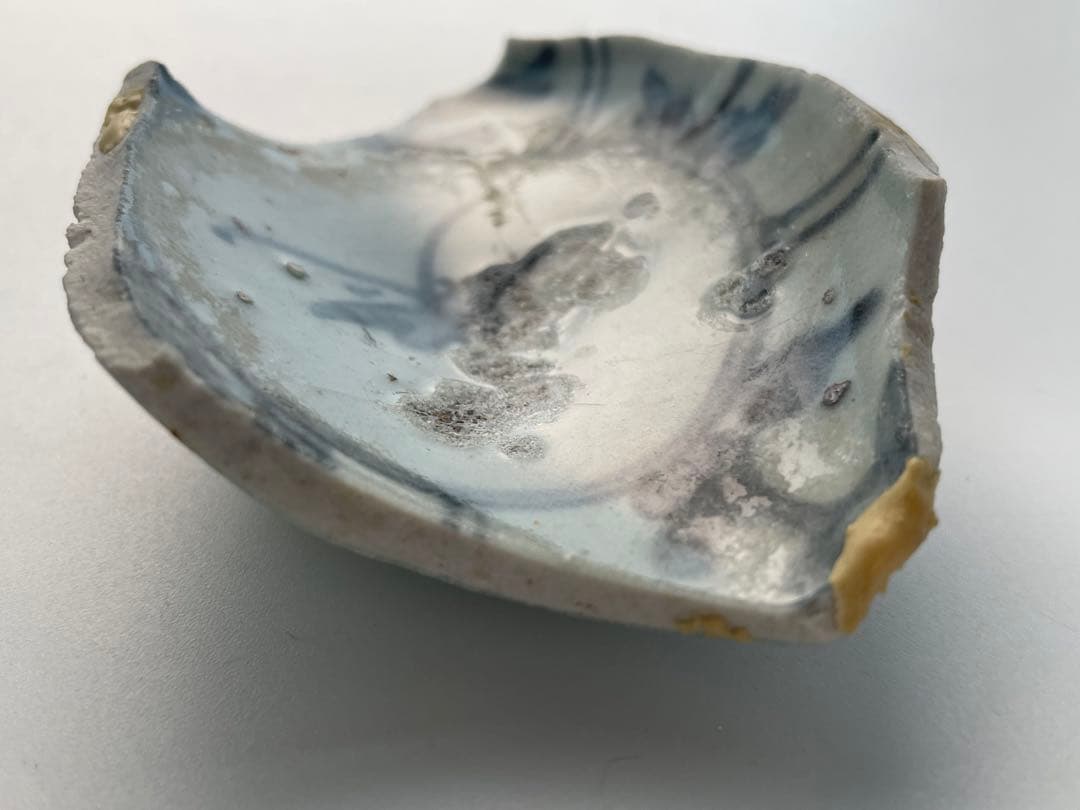 骨董　アンティーク　初期伊万里　陶片　染付　芙蓉手　蝶々　五寸皿　残欠　発掘品