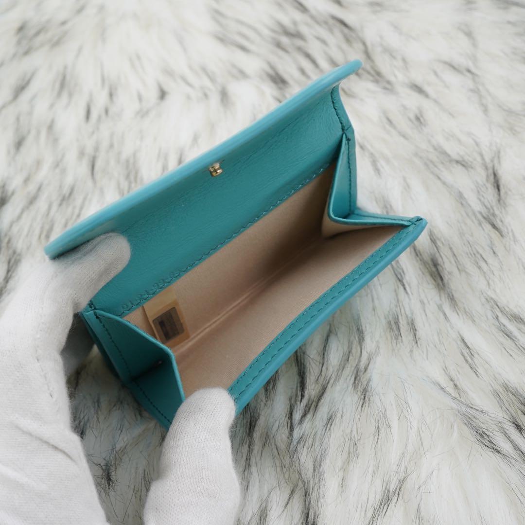 新品未使用品　箱・タグ付き　Chloe クロエ　三つ折り財布　ロゴグラム　ブルー