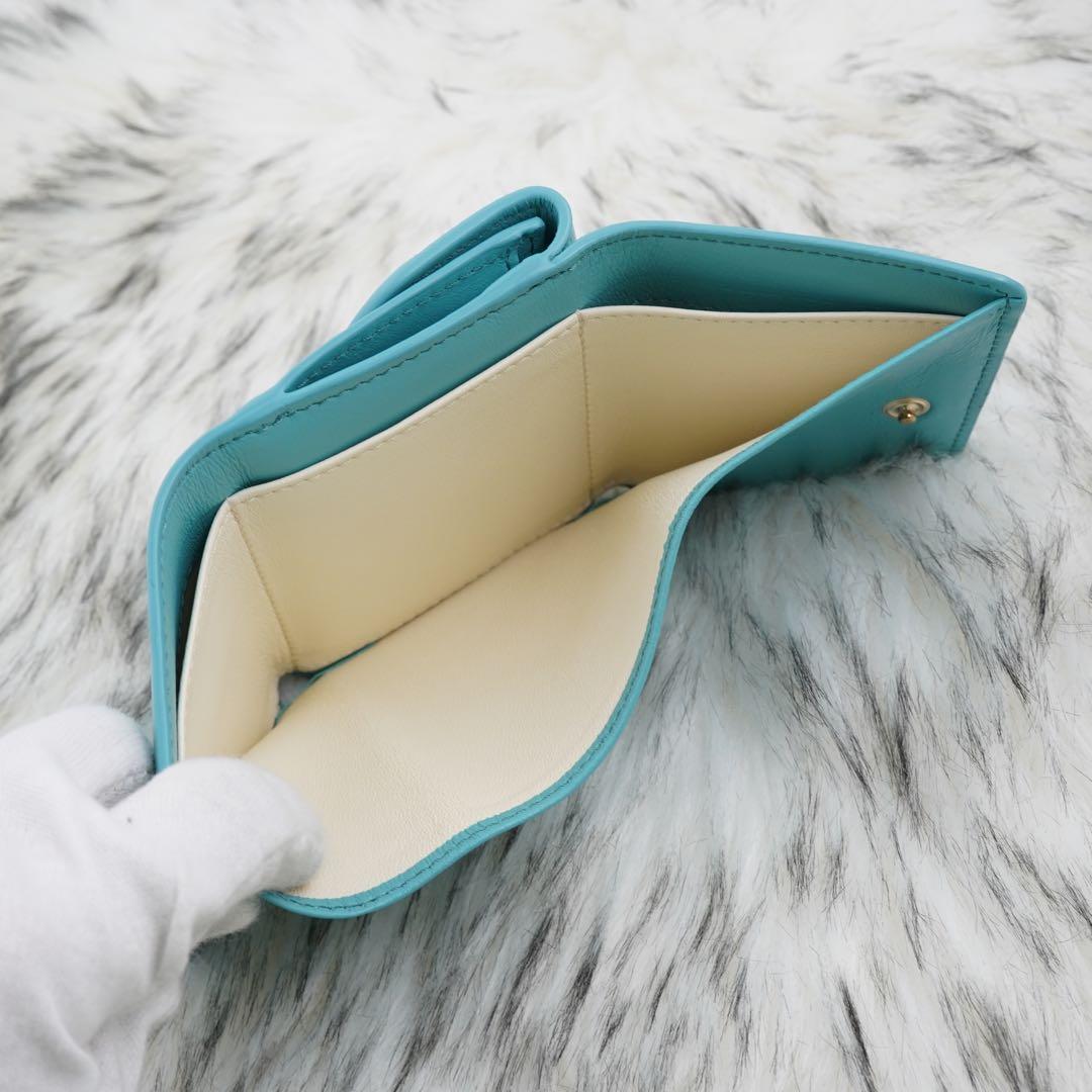 新品未使用品　箱・タグ付き　Chloe クロエ　三つ折り財布　ロゴグラム　ブルー