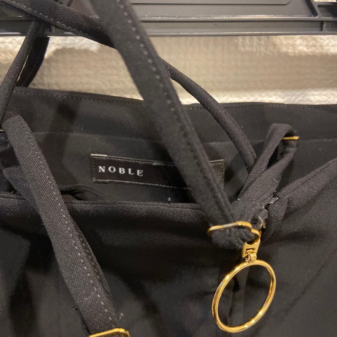 NOBLE ショルダーサロペットフープジップスカート