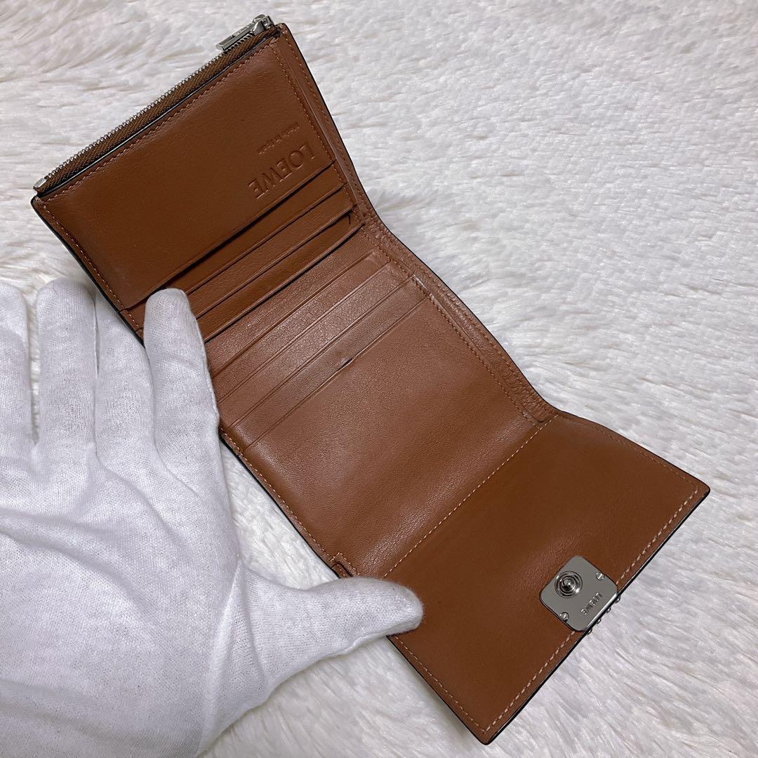 ♡希少♡ロエベ アナグラム 三つ折り財布 アナグラム ブラウン トライフォールド