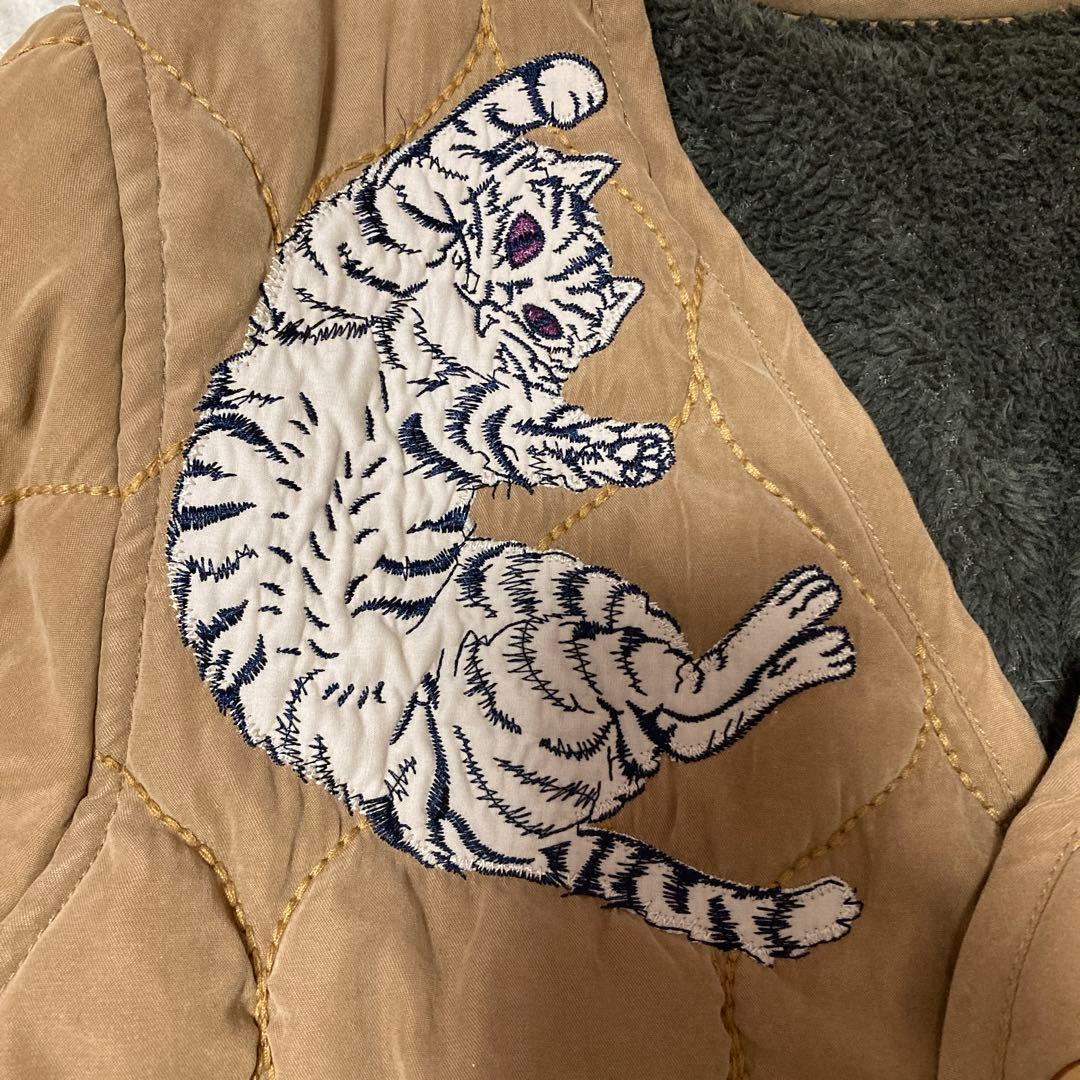 ムー太　キルティングロングコート　猫刺繍