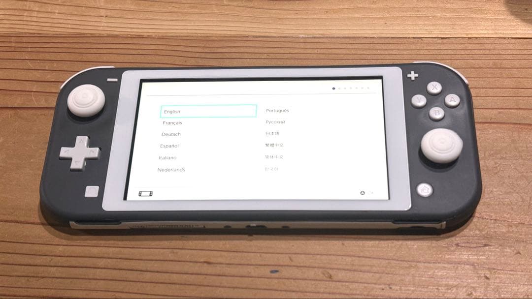 【Nintendo switch ライト 】電源ボタン難あり