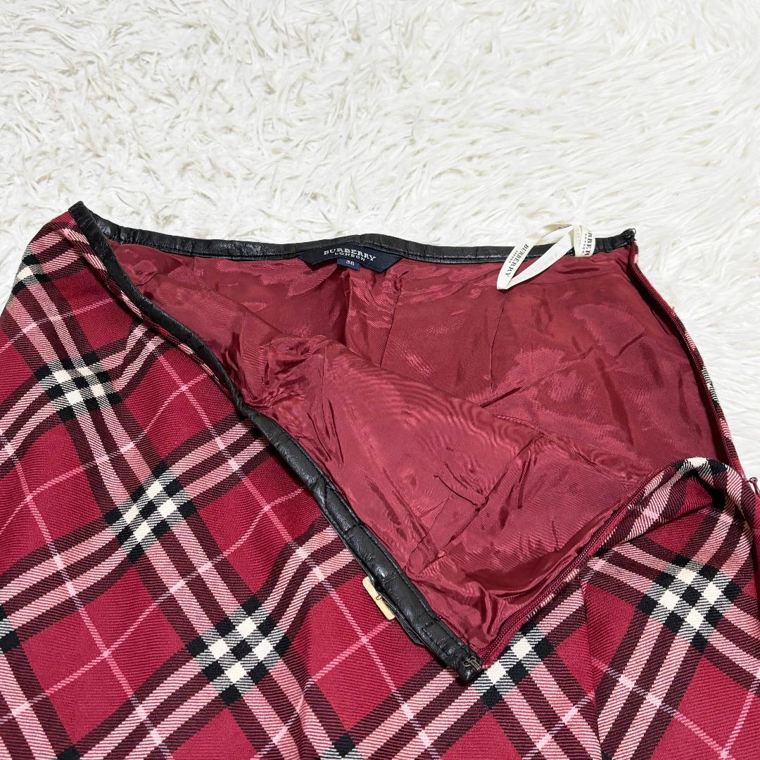 美品 Burberry　London　ノバチェック ロングスカート 38 レッド