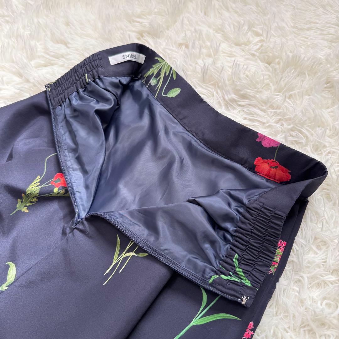 【極美品】snidel スナイデル フレアプリントスカート　花柄　25SS
