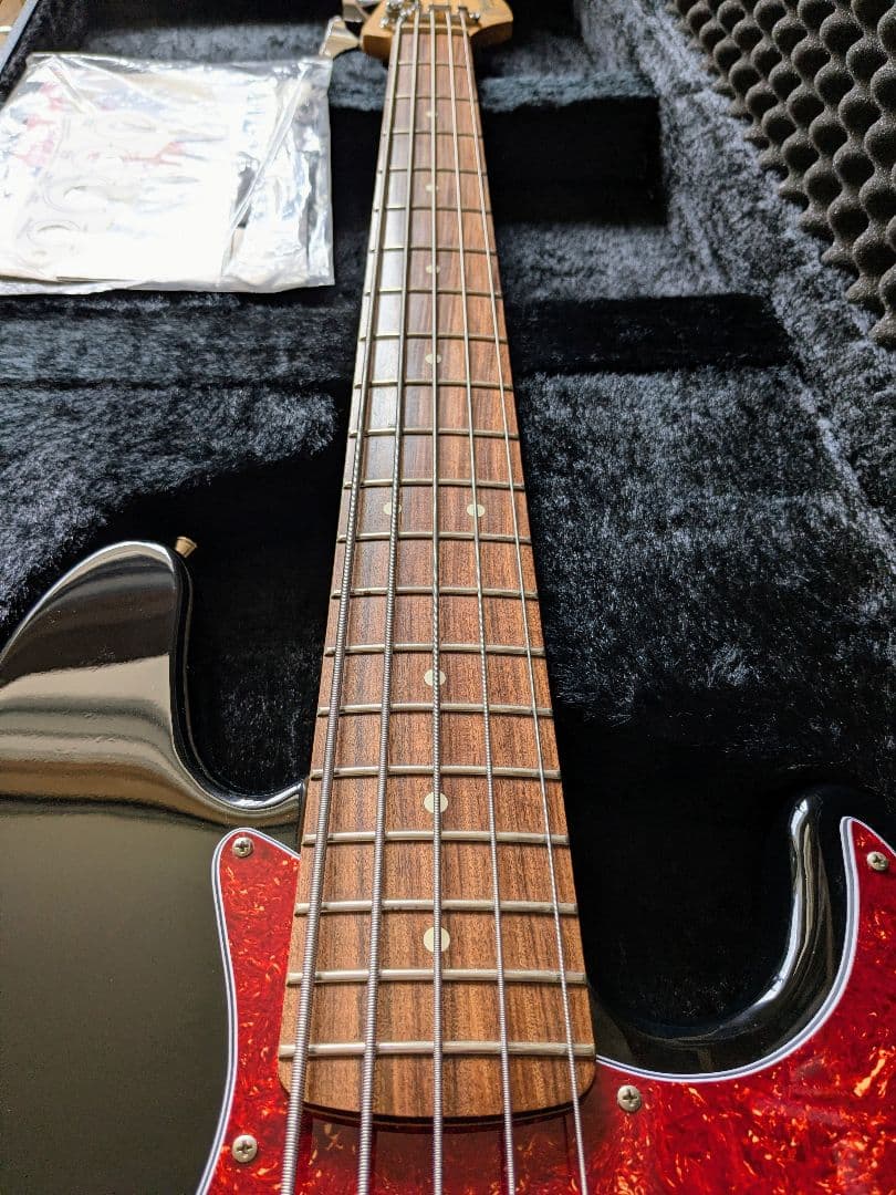 ベース Fender Deluxe Active Jazz Bass V