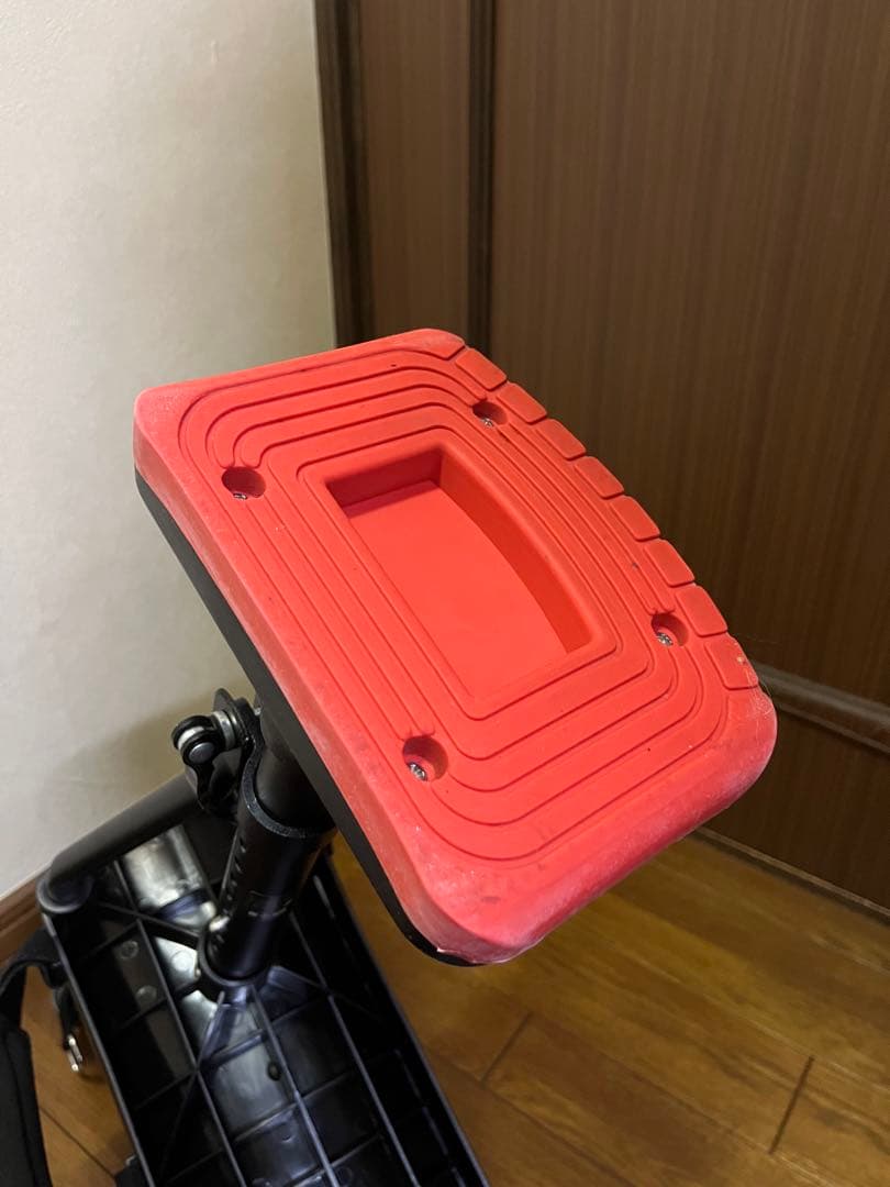 【使用感あり】ハンズフリー松葉杖 歩行補助具 痛みのない膝松葉杖 ニークラッチ
