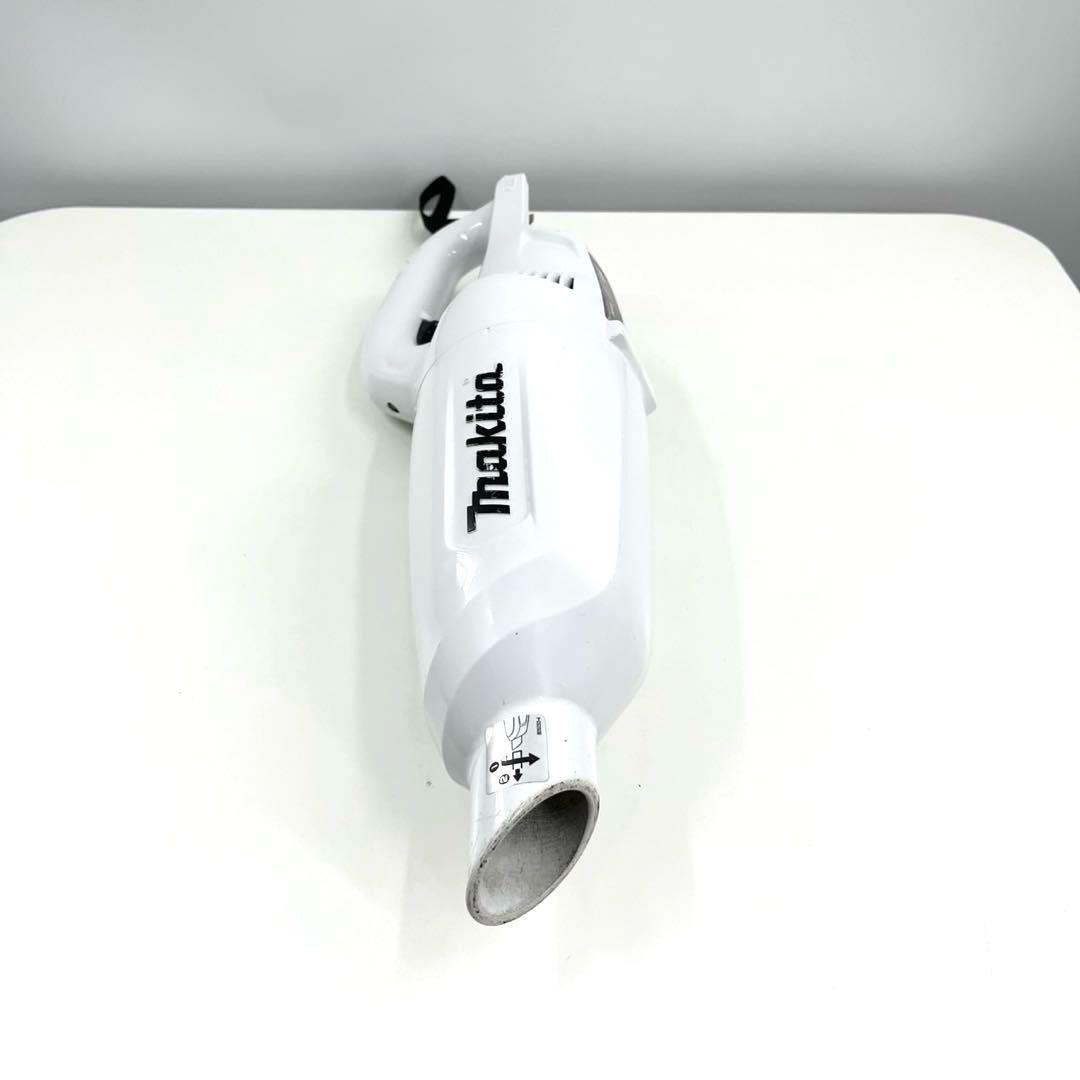 Makita マキタ CL106FD 充電式クリーナー 掃除機 充電器付