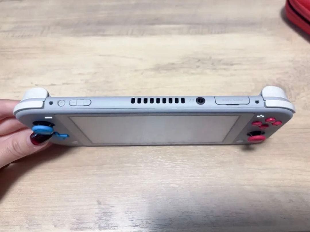 Nintendo Switch Lite ザシアン・ザマゼンタ デザイン