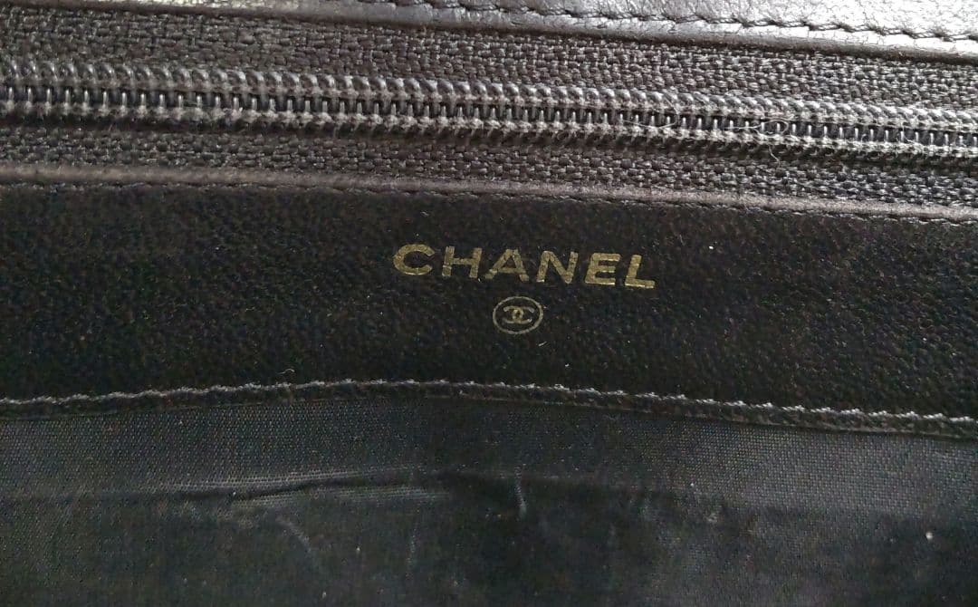CHANEL シャネル 二つ折り財布 ココマーク
