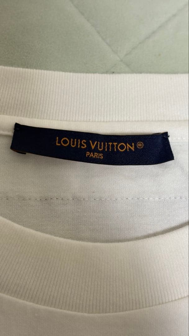 LOUIS VUITTON エンボスLV Tシャツ　ホワイトXXL