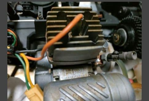 希少！京商エンジンカーシャーシ　TAMIYAレアパーツ電動スターターユニット付