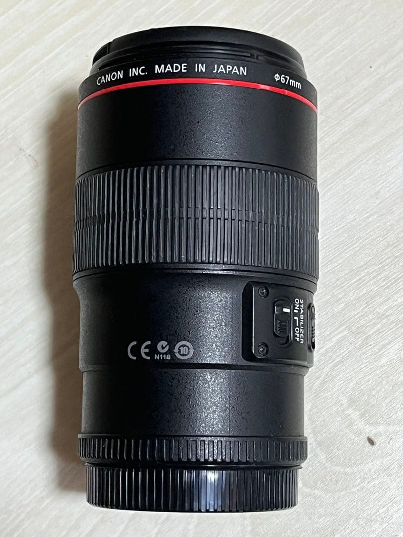 Canon EF 100mm f/2.8L IS USM マクロレンズ