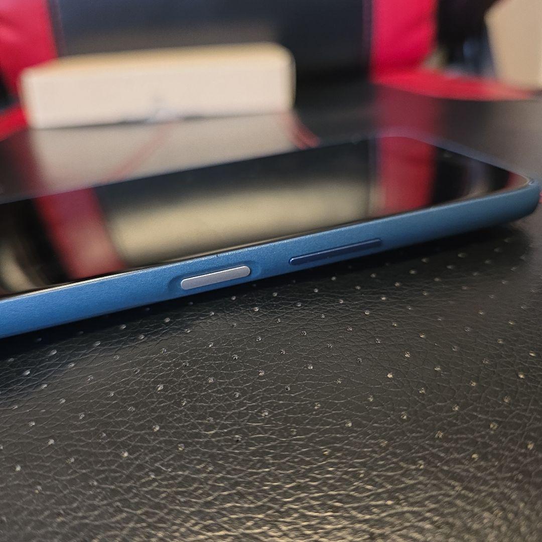 arrows FCG02 We2スマホ 64G ネイビーグリーン