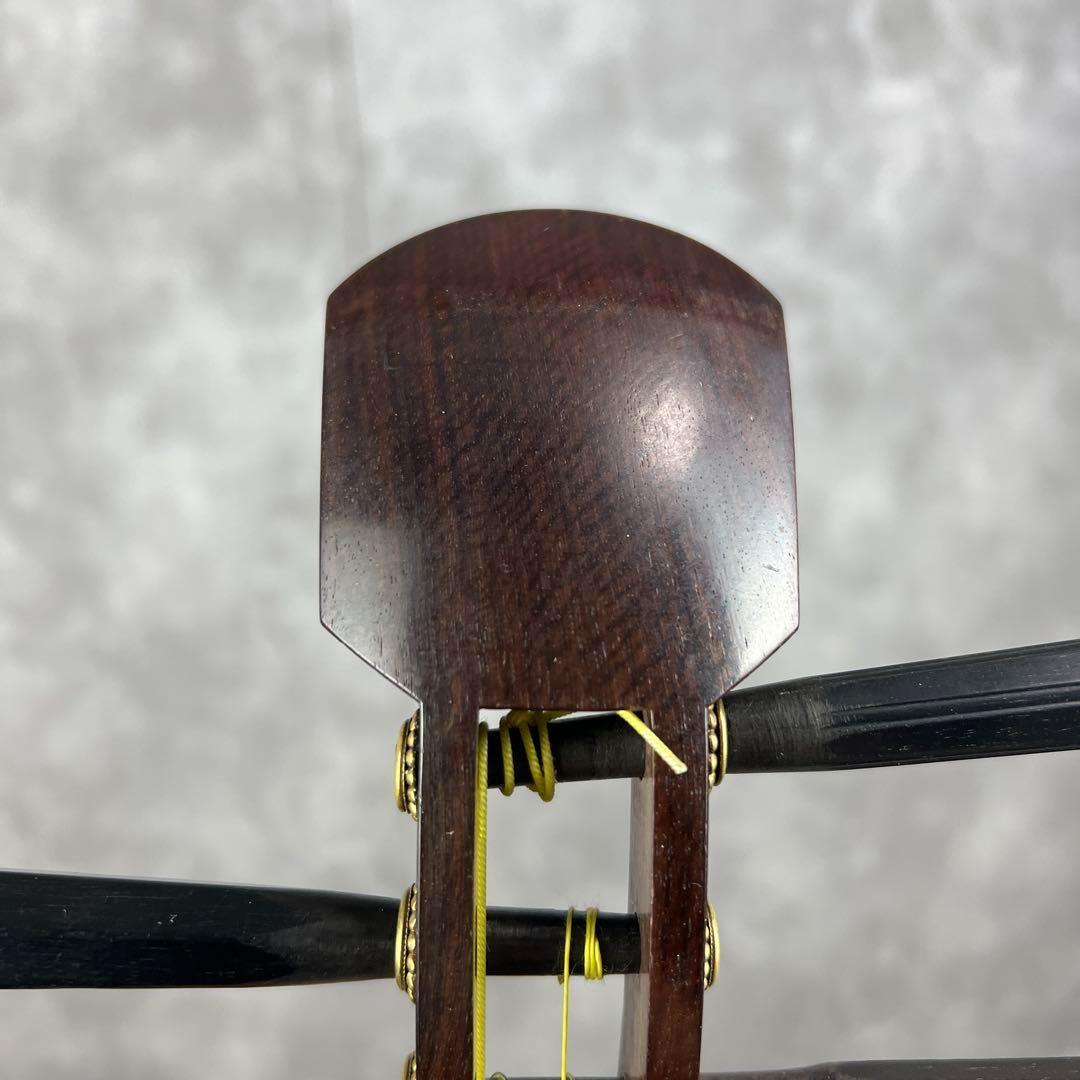 高級品　細棹長唄三味線　子持ち綾杉胴　紅木　金細　レザーハードケース