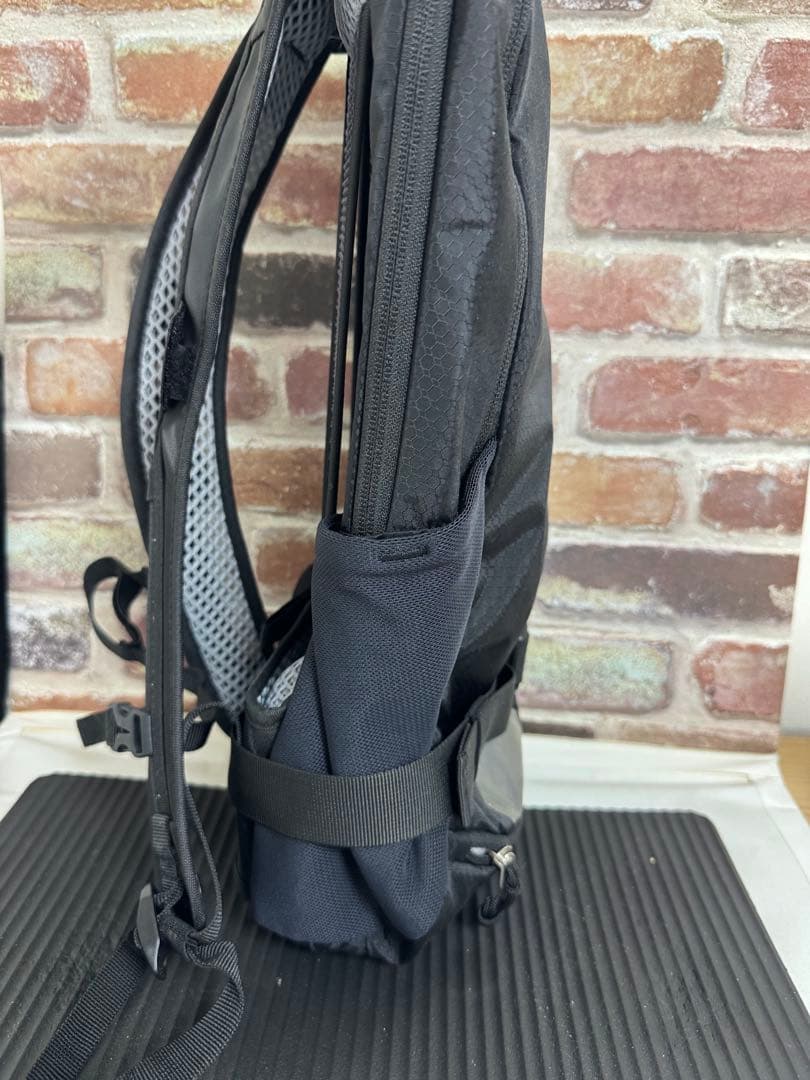 deuter RACE AIR 10 バックパック ブラック