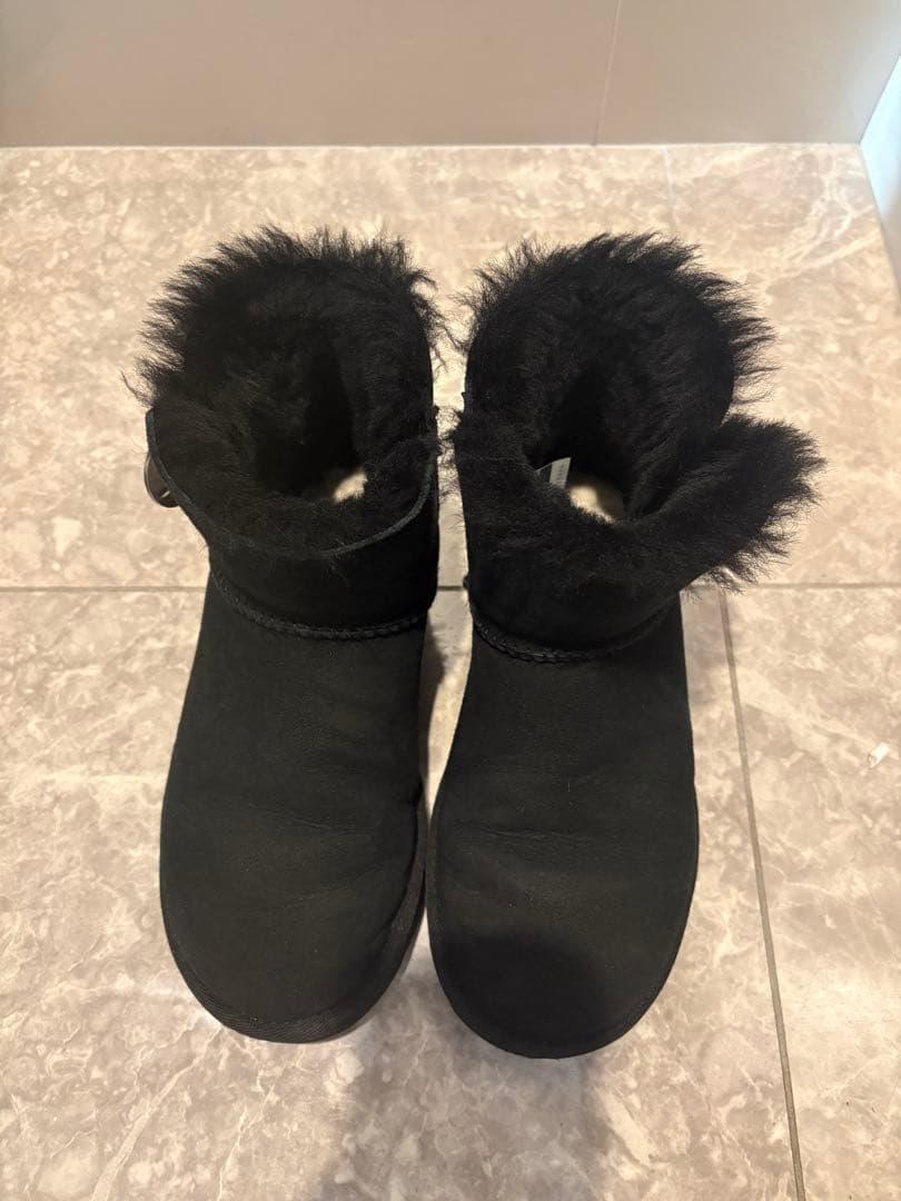 ugg ショートブーツ ベイリー ボタン ミニ ブラック キラキラ スワロ