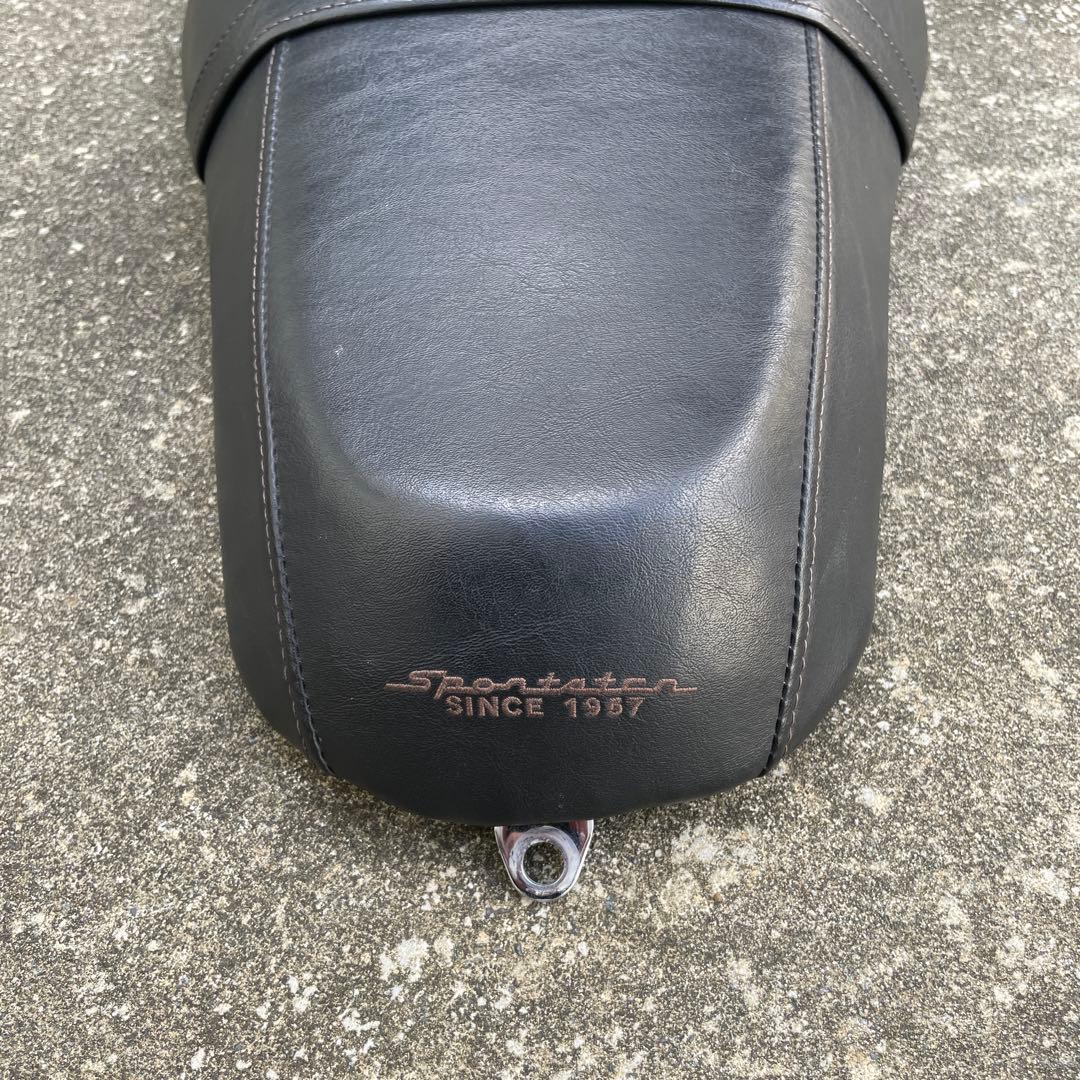 スポーツスター　純正シート