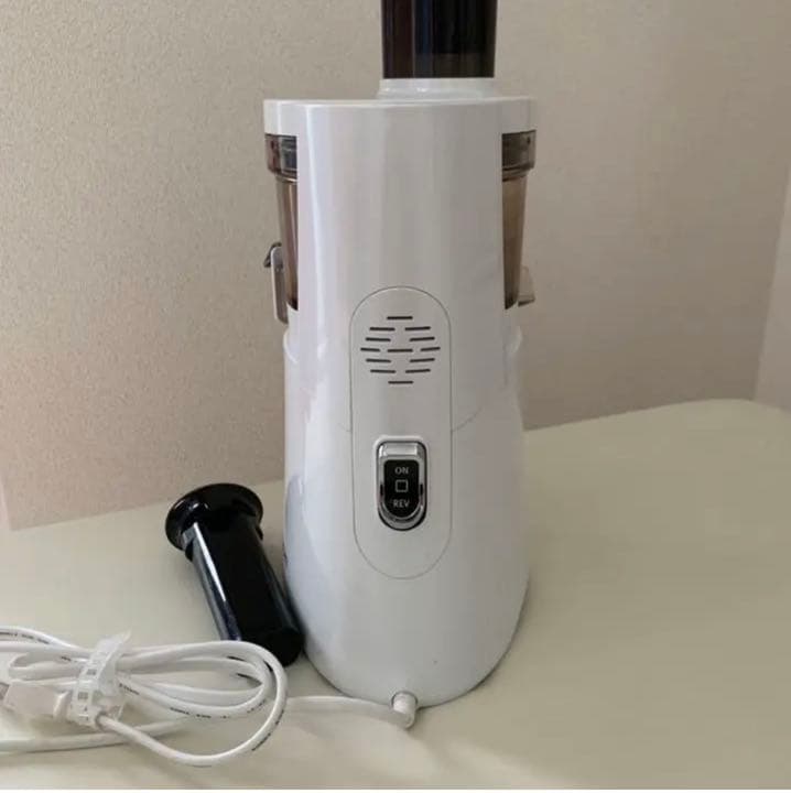【美品】hurom ヒューロム　低速ジューサー　スロージューサー