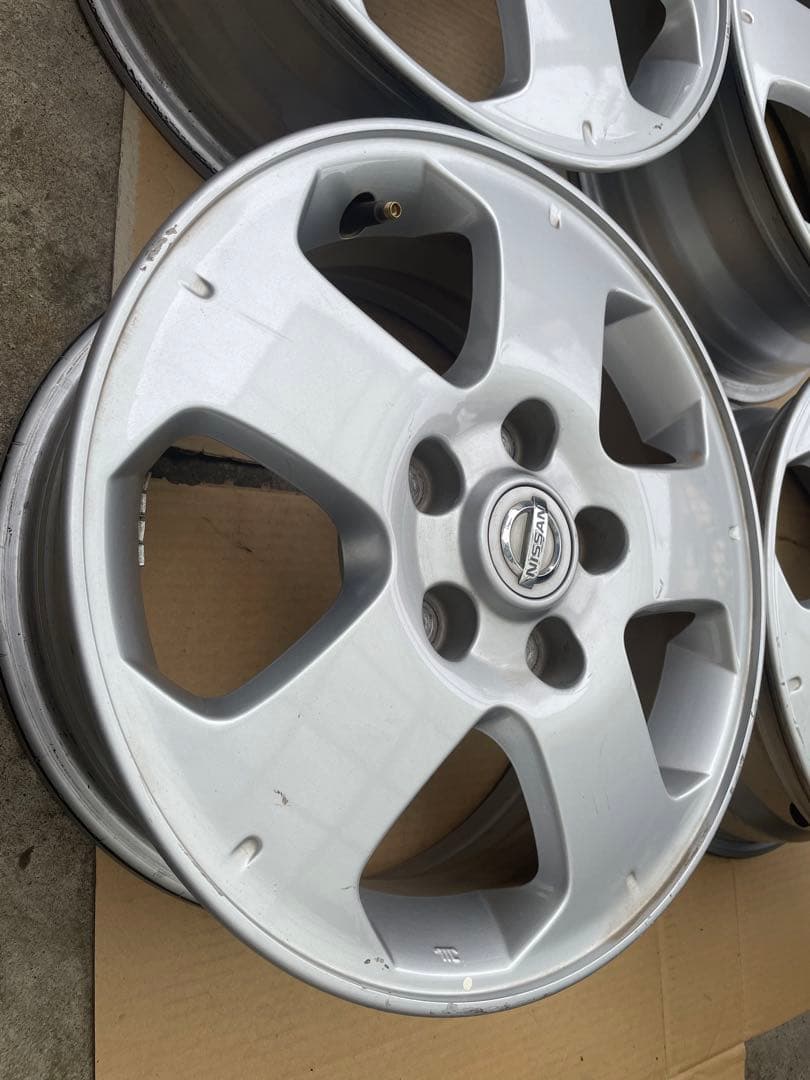 日産 C25 セレナ　15x5.5JJ/オフセット+45/PCD114.3-5H