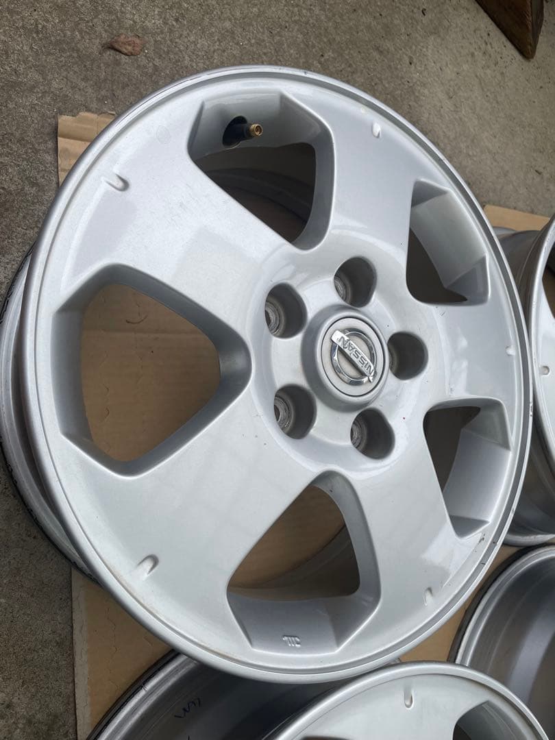 日産 C25 セレナ　15x5.5JJ/オフセット+45/PCD114.3-5H