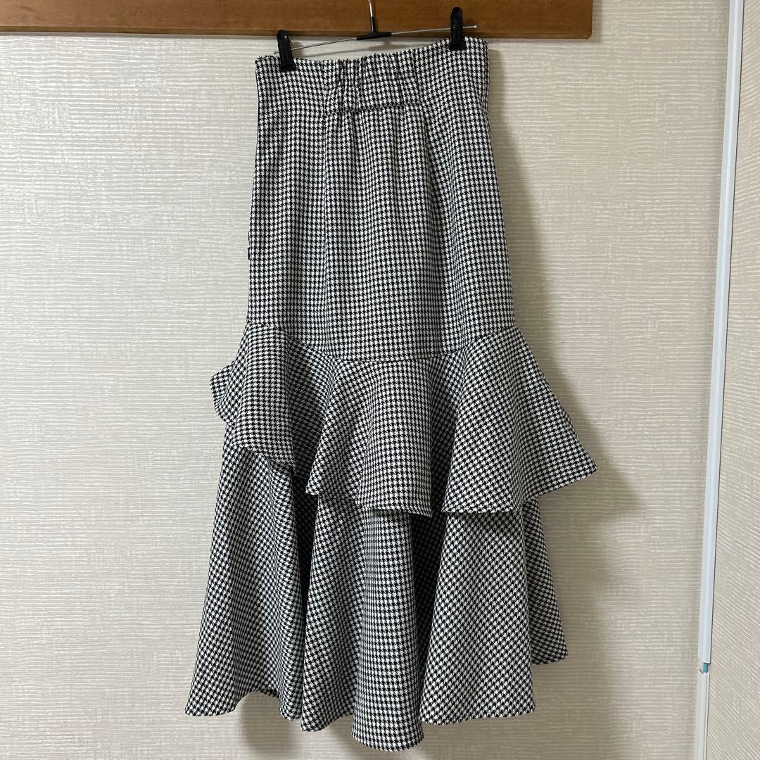 公*o様 rienda フリルスリットハイウエストスコートショートパンツ M