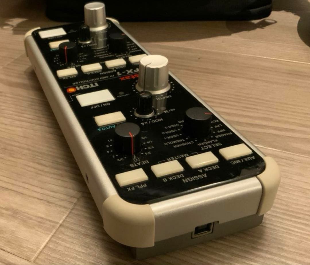 Vestax MIDIエフェクトコントローラー VFX-1