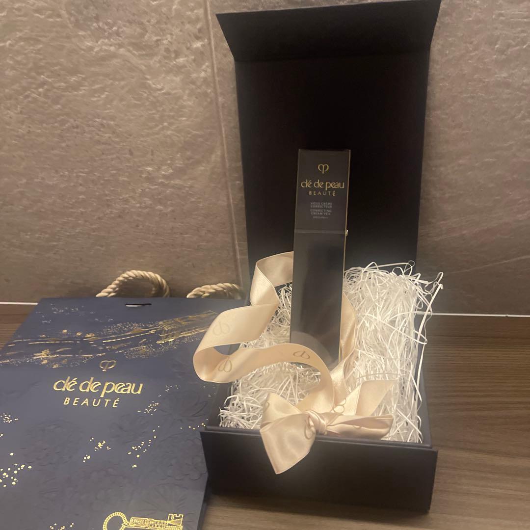clé de peau ヴォワールクリームコレクター ギフトボックス付き