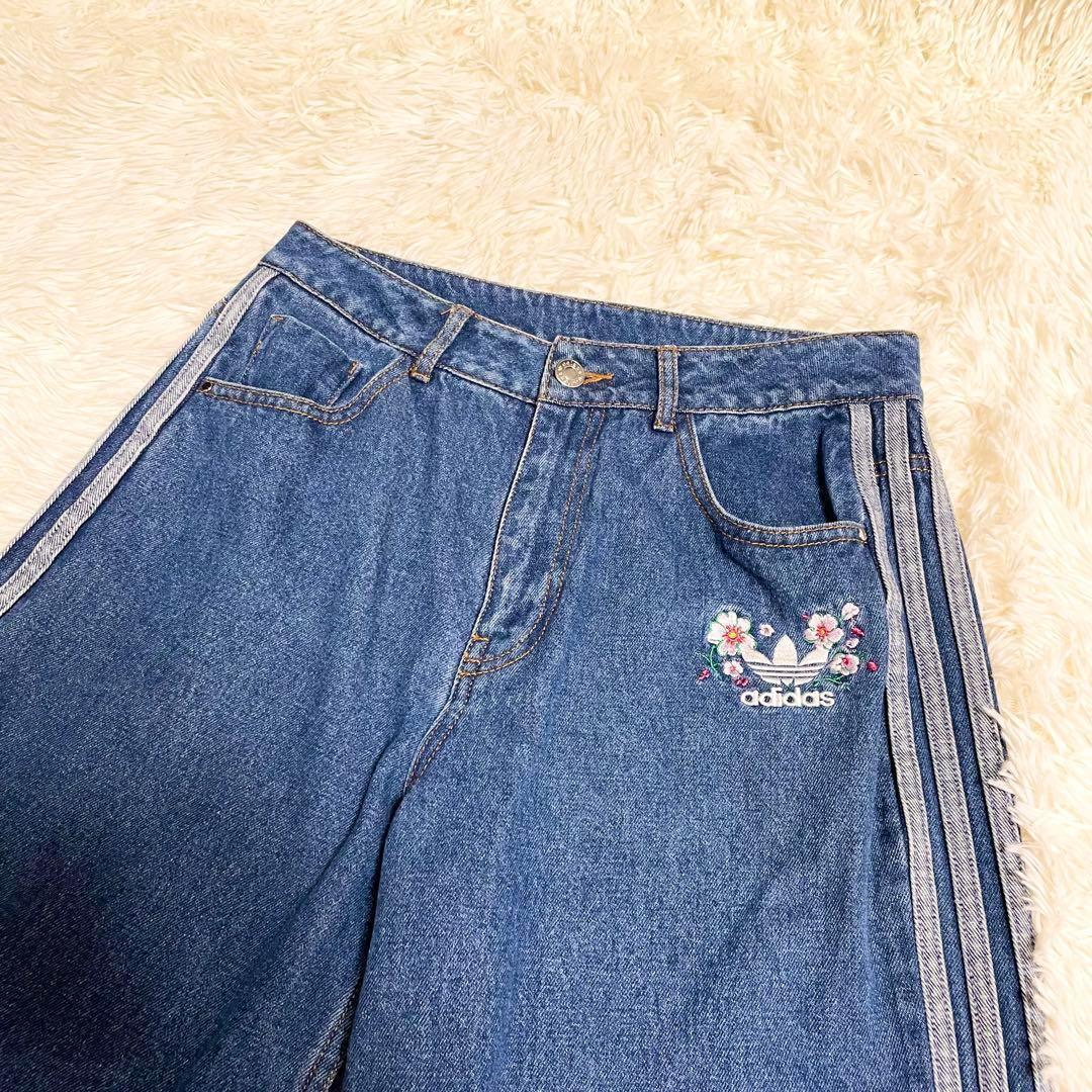 希少✨アディダスオリジナルス　ファイヤーバードパンツ　デニムパンツ　ロゴ刺繍