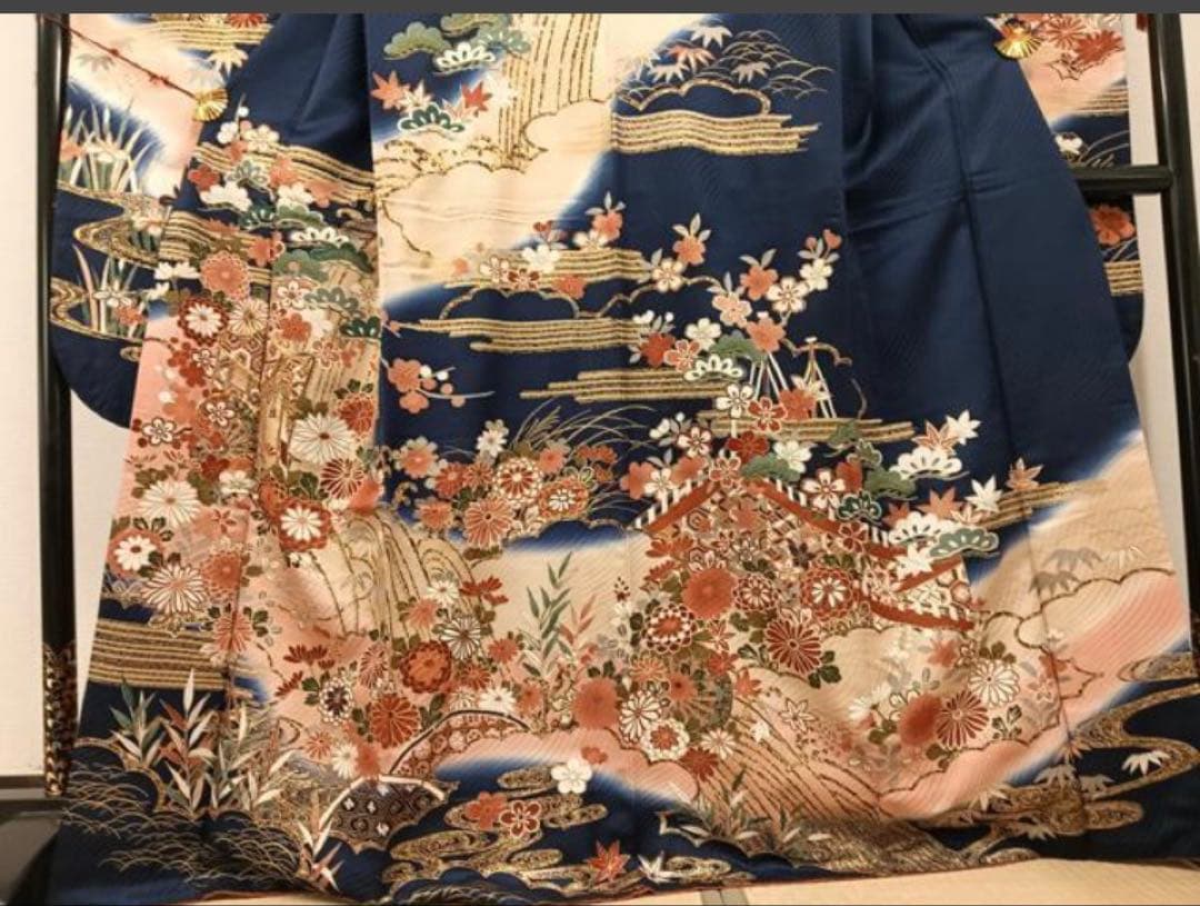 振袖 ネイビー 花柄 絹 丈166.5.裄65