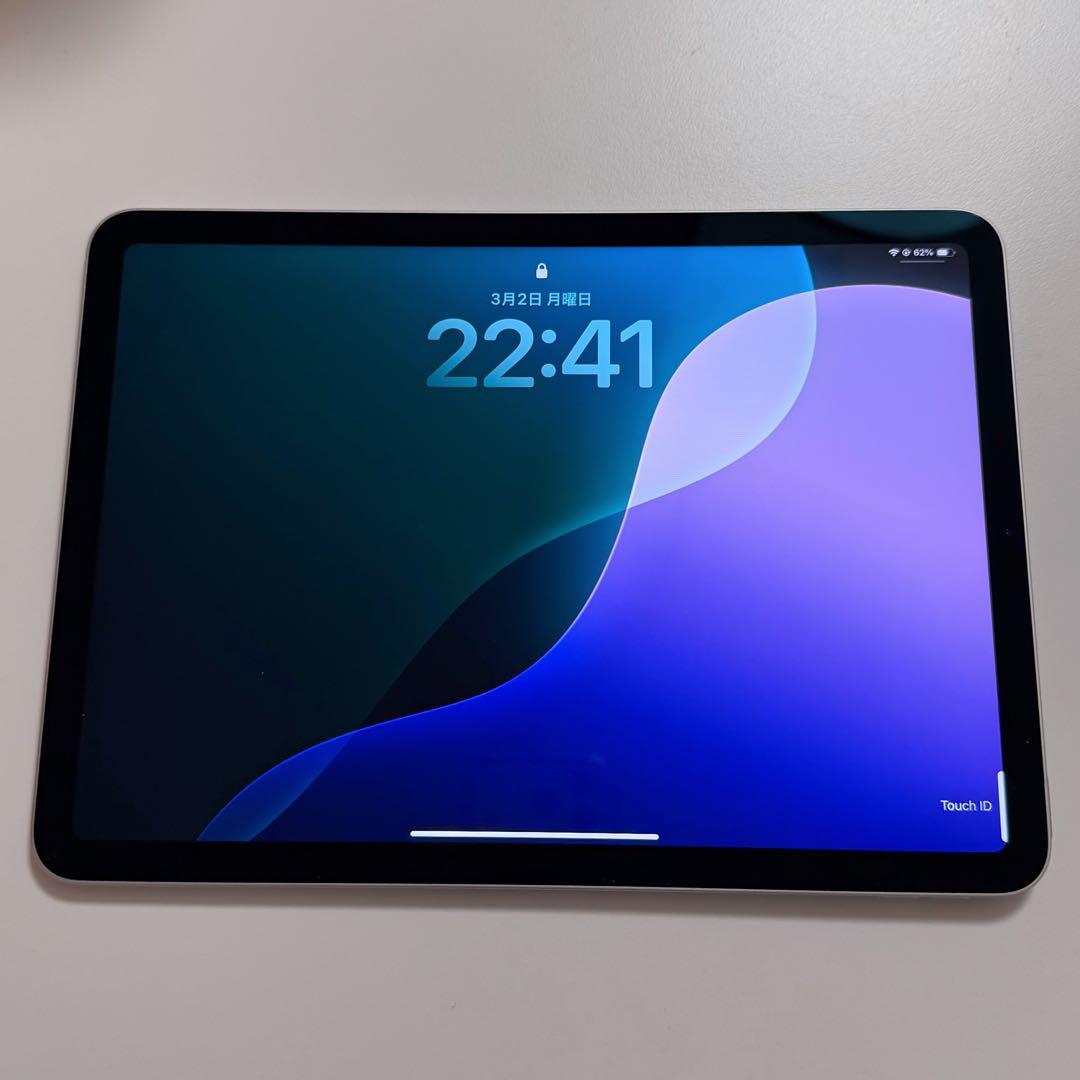 Apple iPad Air 第4世代 64GB Wi-Fiモデル　シルバー