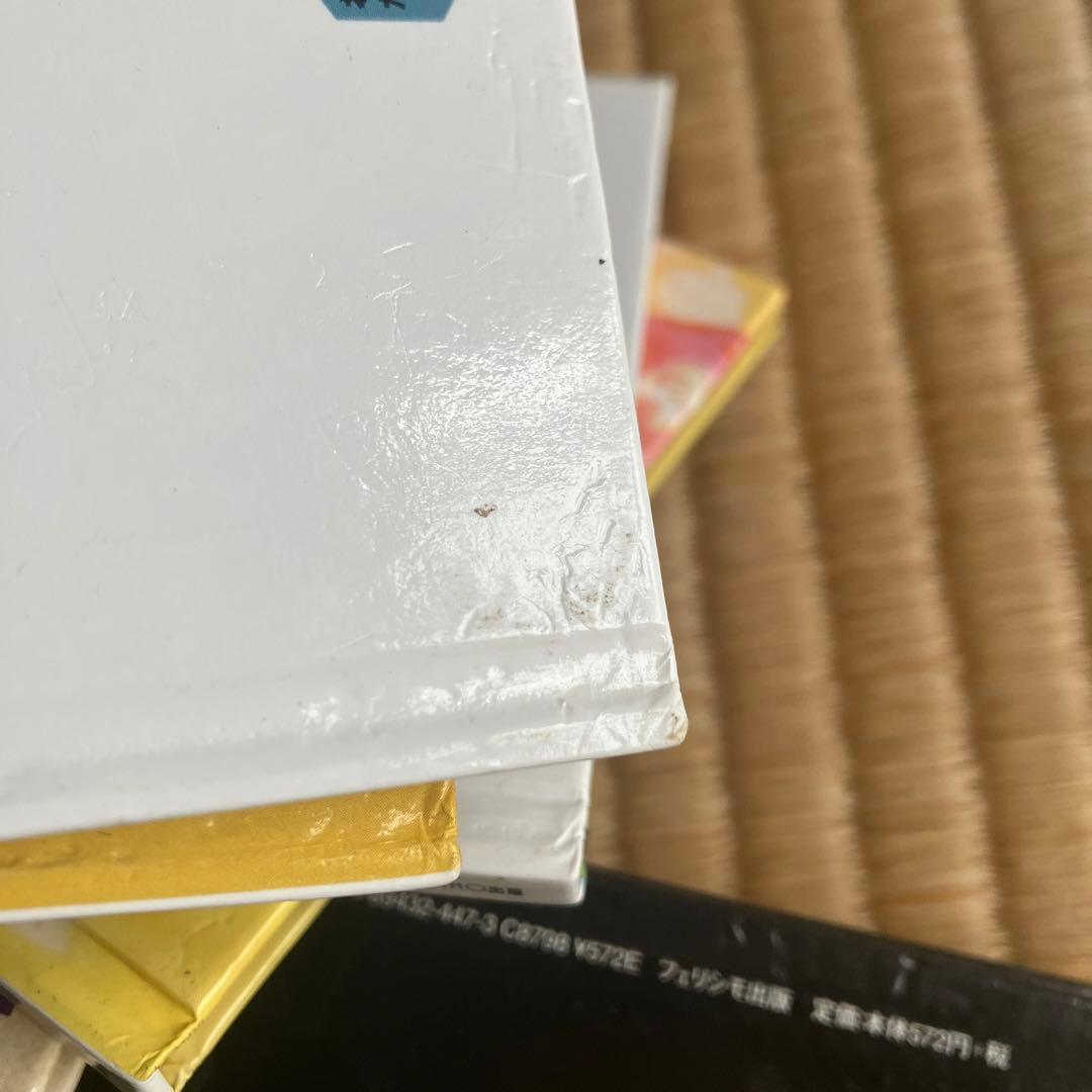 フェリシモ出版　おはなしのたからばこ　18冊