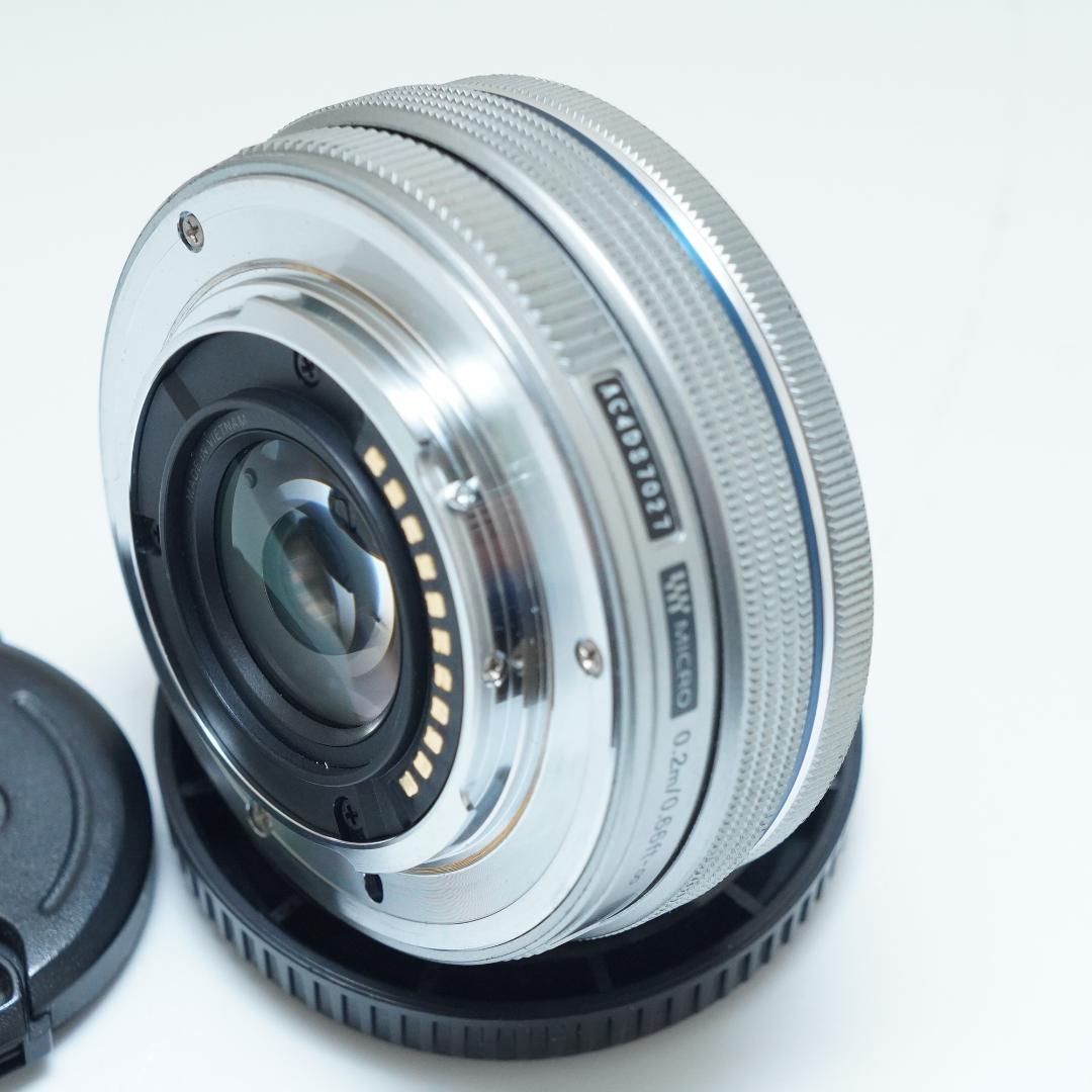 ★動画でも大満足★オリンパス14-42mm EZ パンケーキ　シルバー