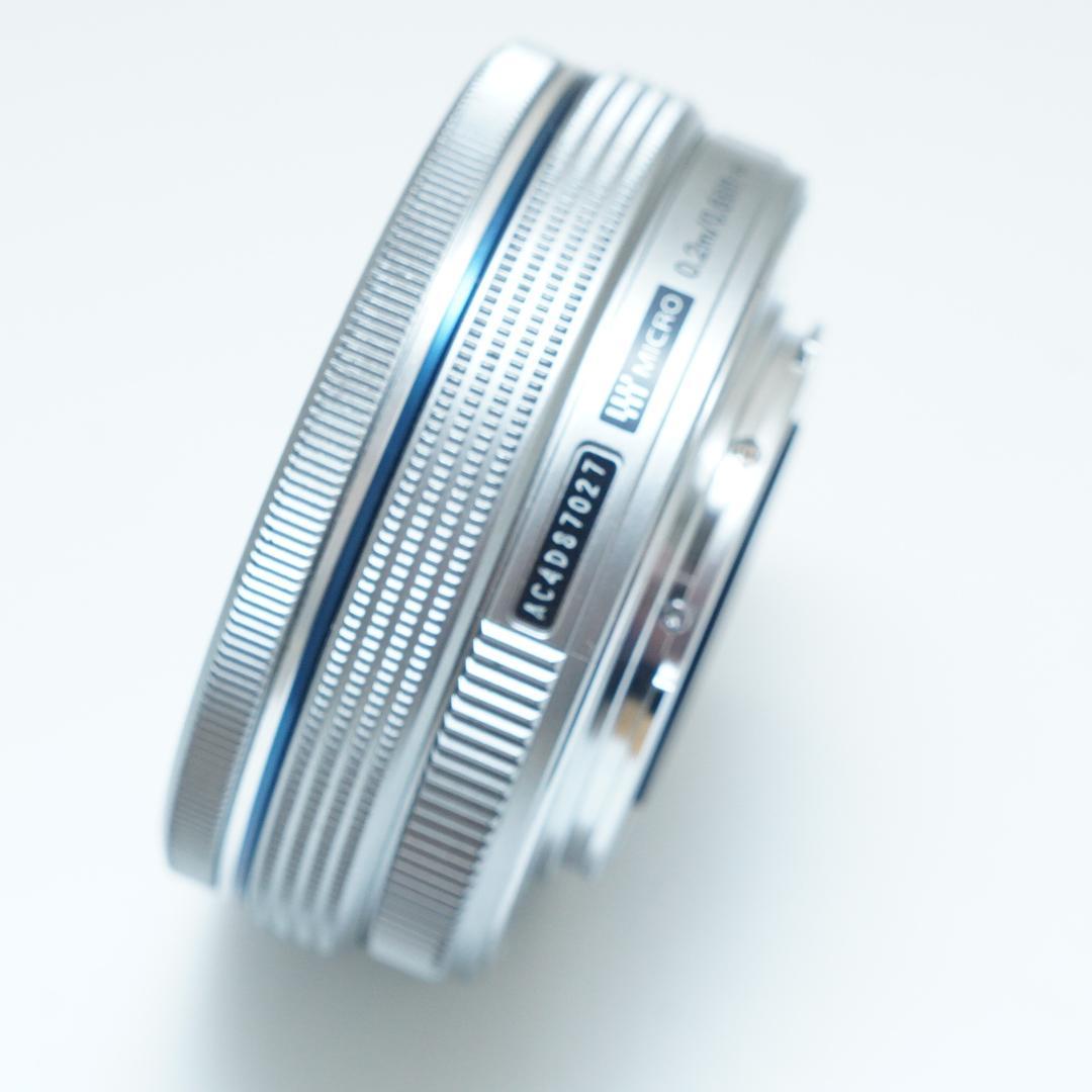 ★動画でも大満足★オリンパス14-42mm EZ パンケーキ　シルバー