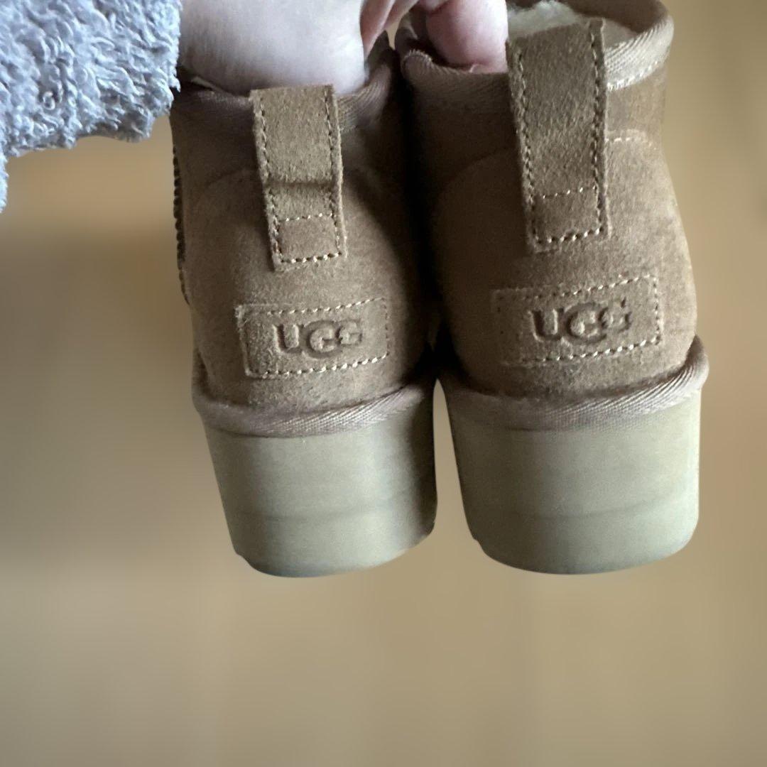 UGG クラシック ウルトラ ミニ プラットフォーム ブーツ 25 厚底