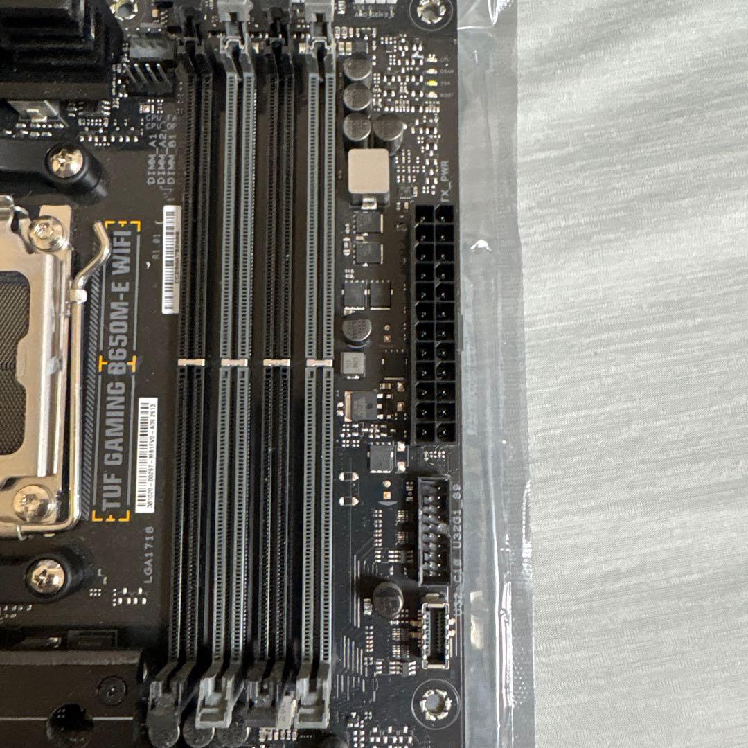 ASUS TUF GAMING B650M-E WIFI マザーボード