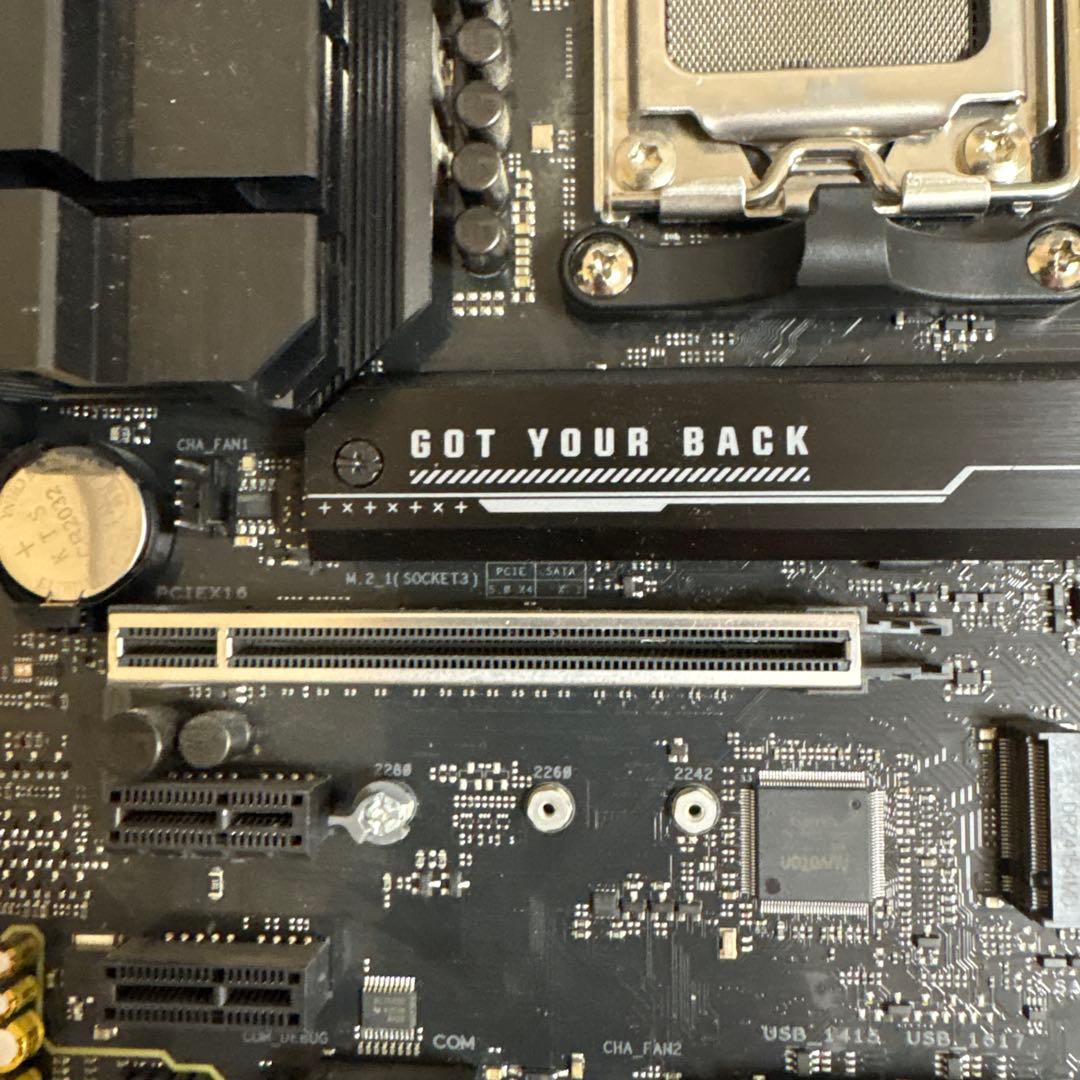 ASUS TUF GAMING B650M-E WIFI マザーボード
