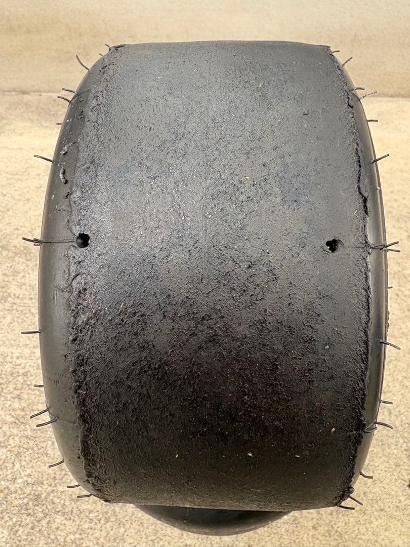 【送料込み】レーシングカート用　DUNLOP SL22タイヤ