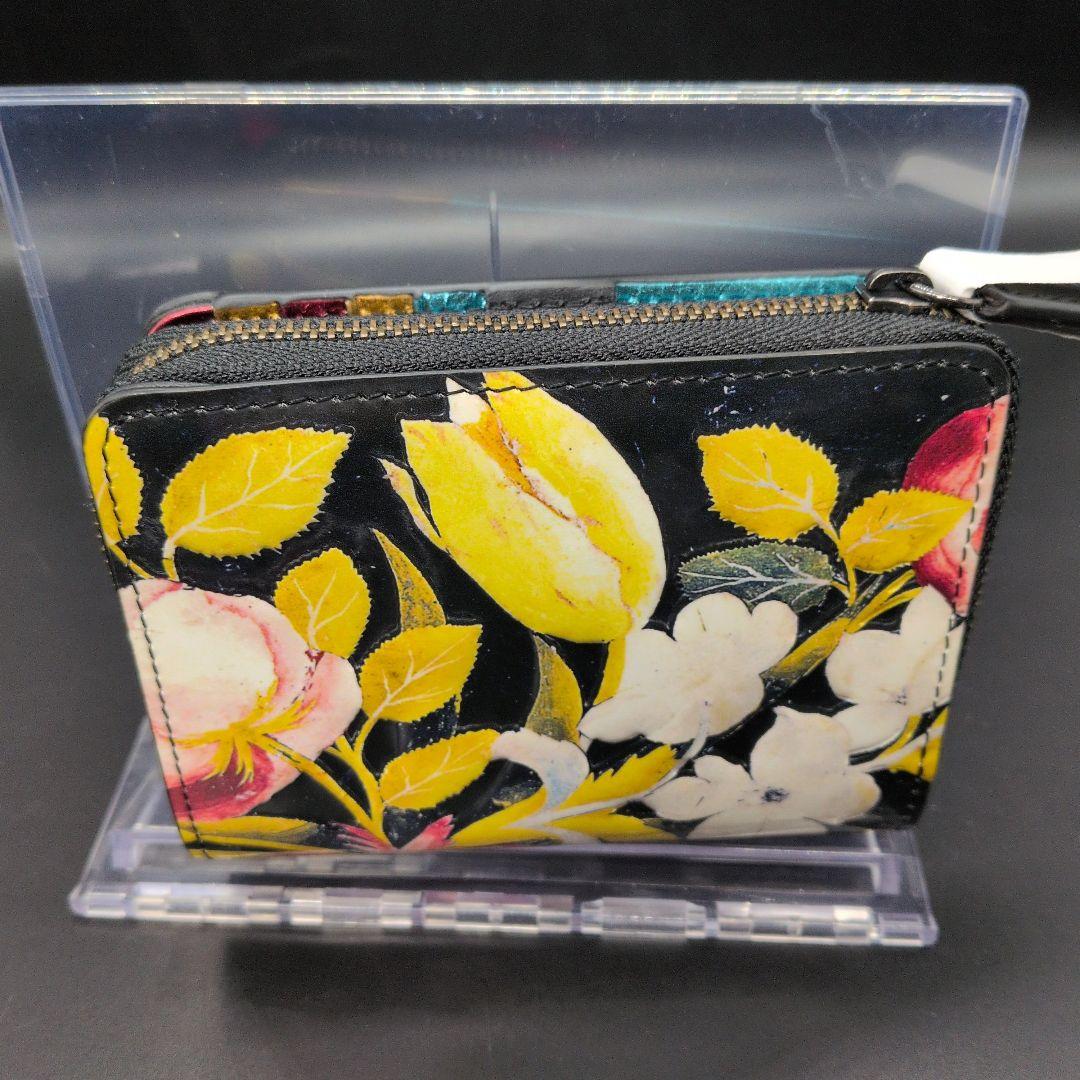 Vivienne Westwood カーピフラワー フラワープリント 二つ折財布