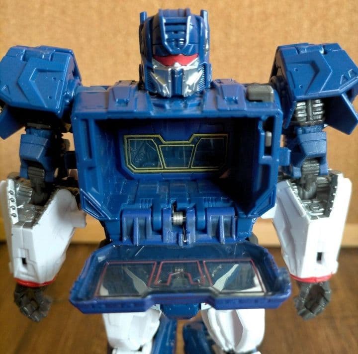 トランスフォーマー 　SS- 81 サウンドウェーブ　　SS-78 ラヴィッジ