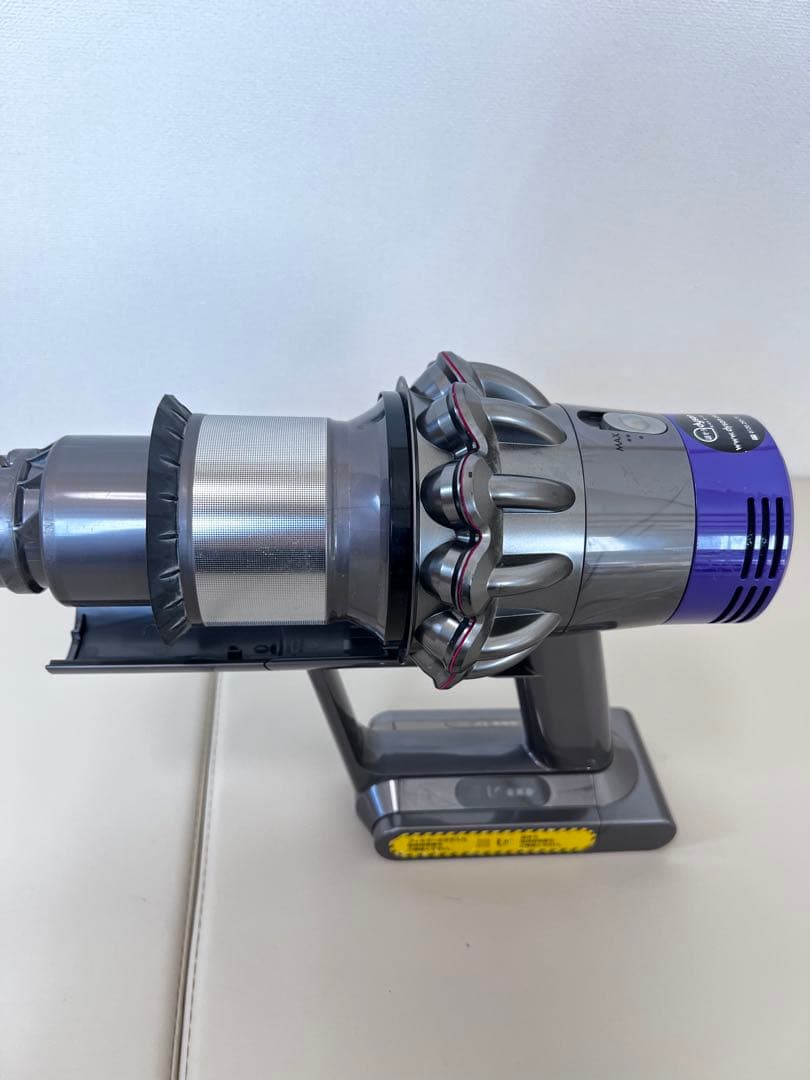 Dyson Cyclone V10 Fluffy SV12 本体