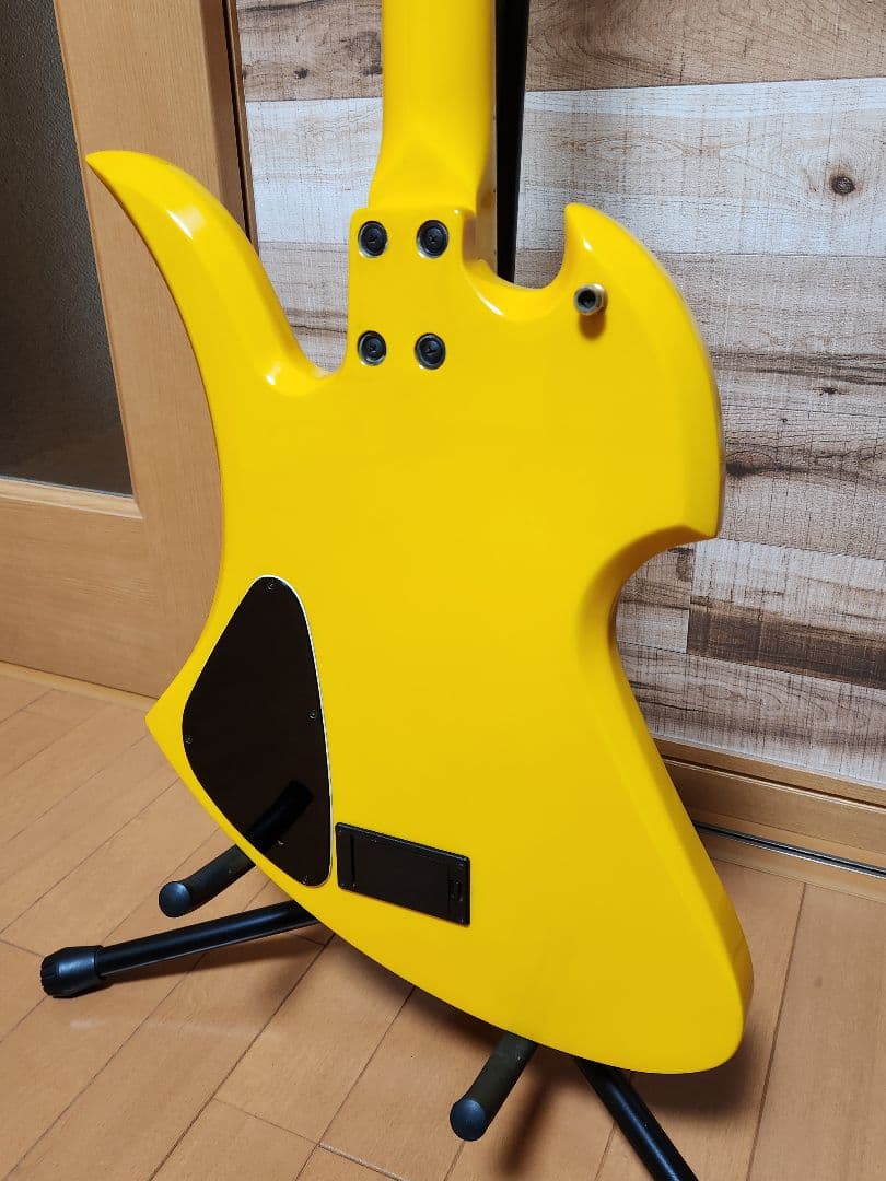 フェルナンデス バーニー製MG-145S(hideモデルギター イエローハート)