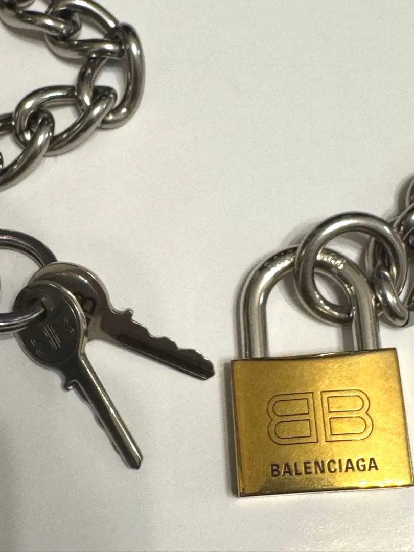 ナ*ト様 BALENCIAGA ロック付きネックレス