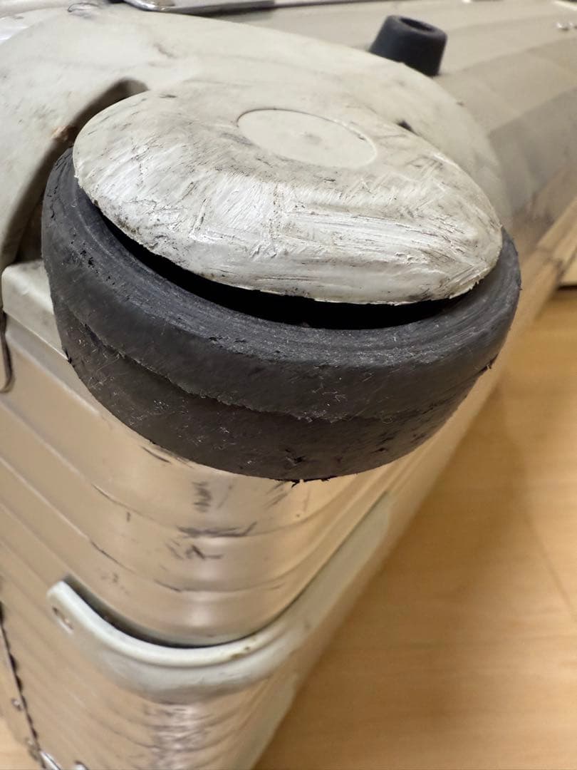 RIMOWA 中型スーツケース