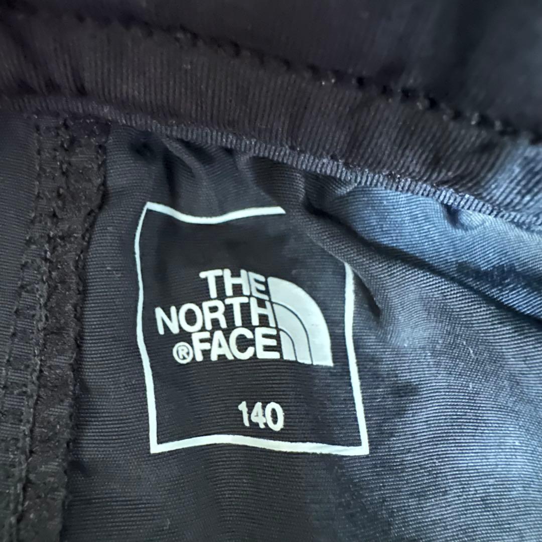 ノースフェイス　キッズ　140 セットアップ ホワイト　Tシャツ　ハーフパンツ