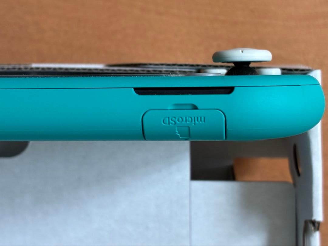 こ*ん様 SDカード付き Nintendo Switch Lite 本体 ターコ