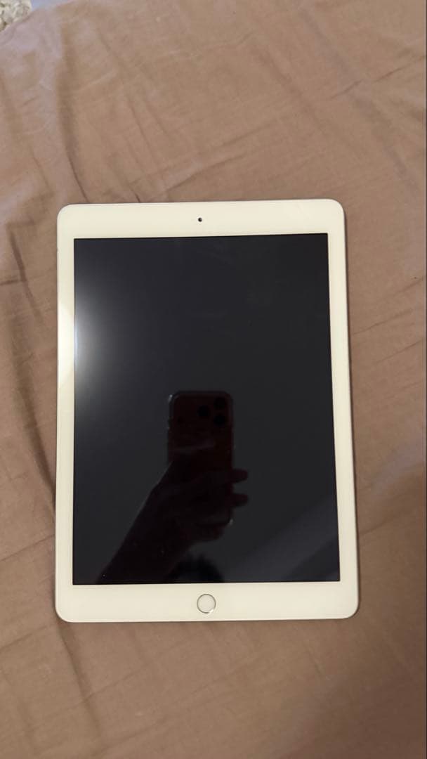 【美品】Apple iPad 第8世代 32GB